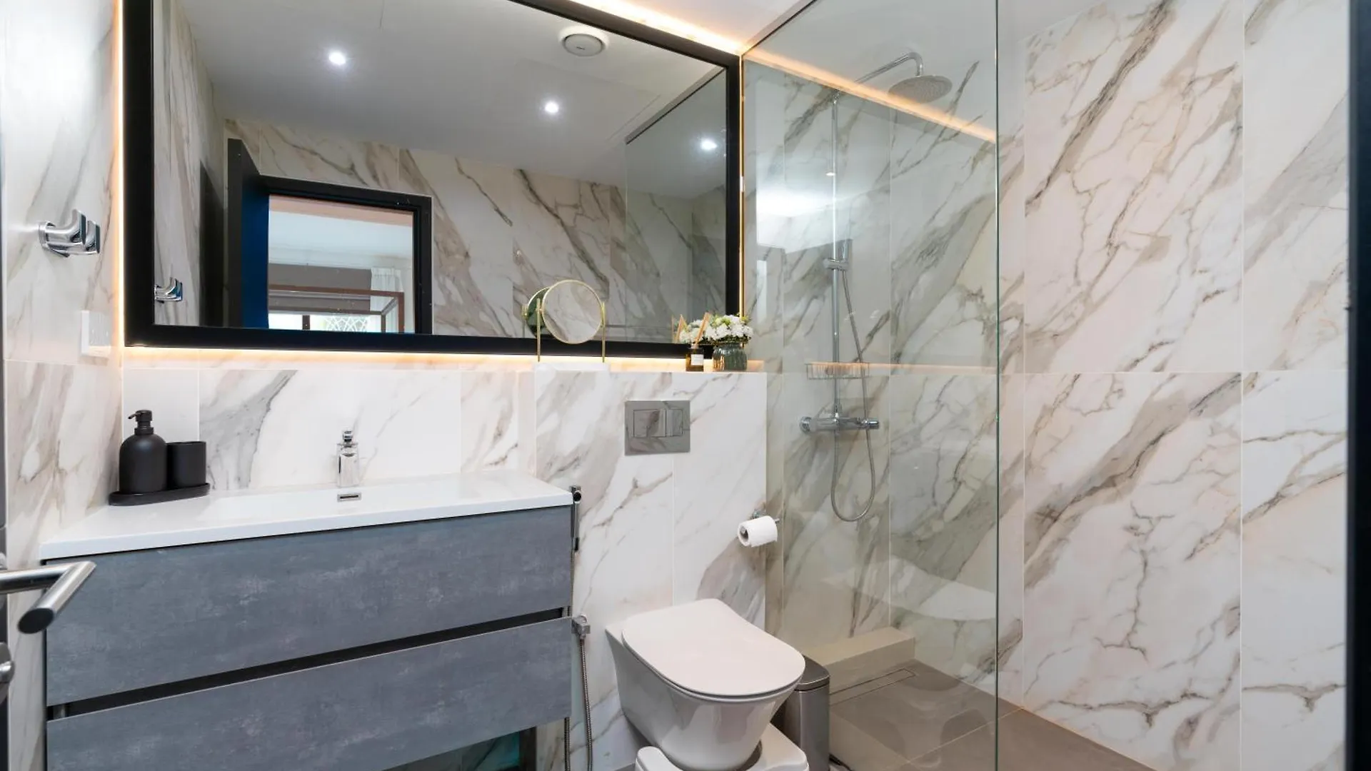 Apartment White Sage Spacious 1Br At Marina Promenade Dubai United Arab Emirates